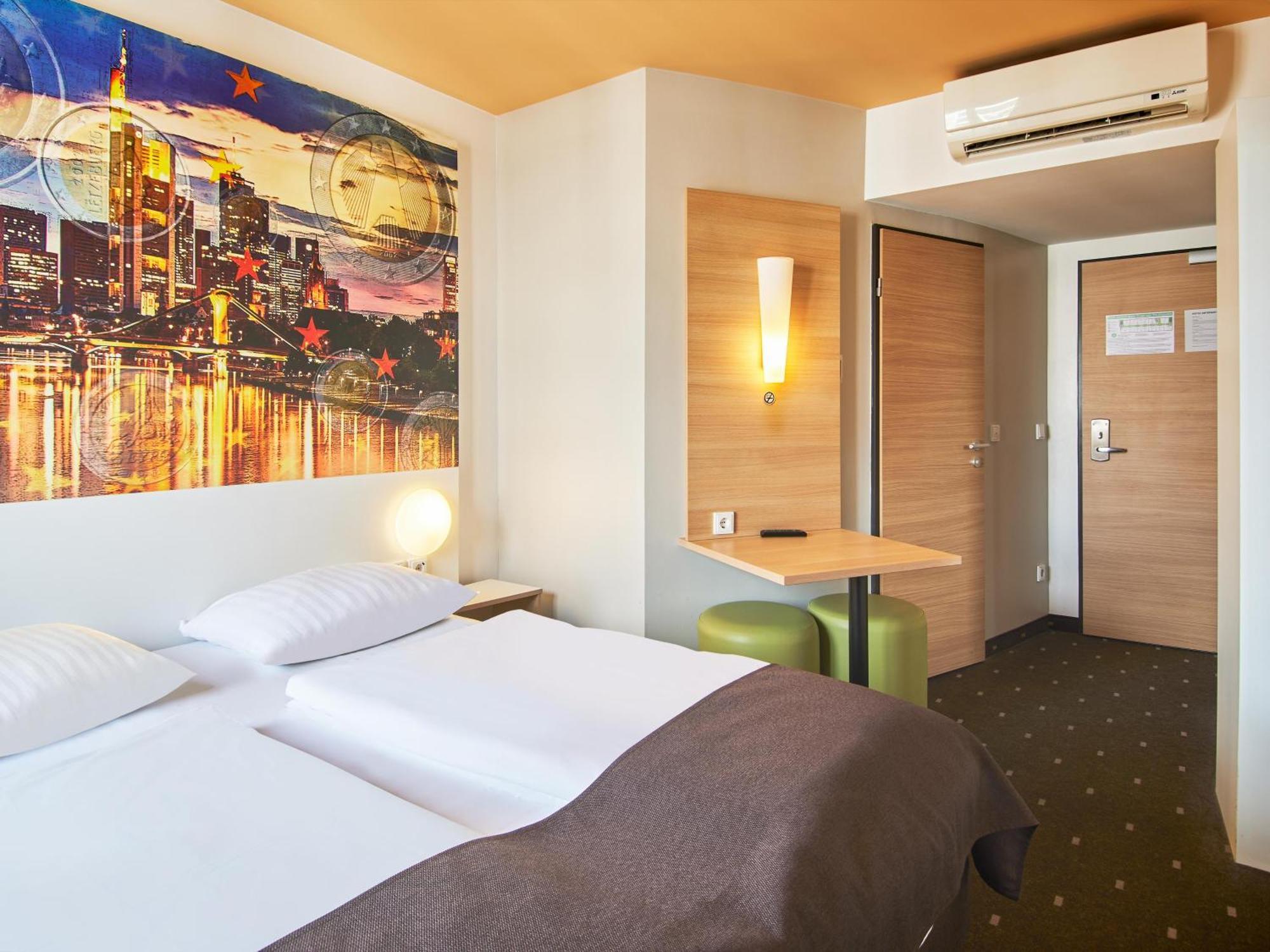 B&B Hotel Frankfurt City-Ost Frankfurt am Main Exterior photo